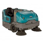 Tennant S30 Mid-sized Ride-on Sweeper